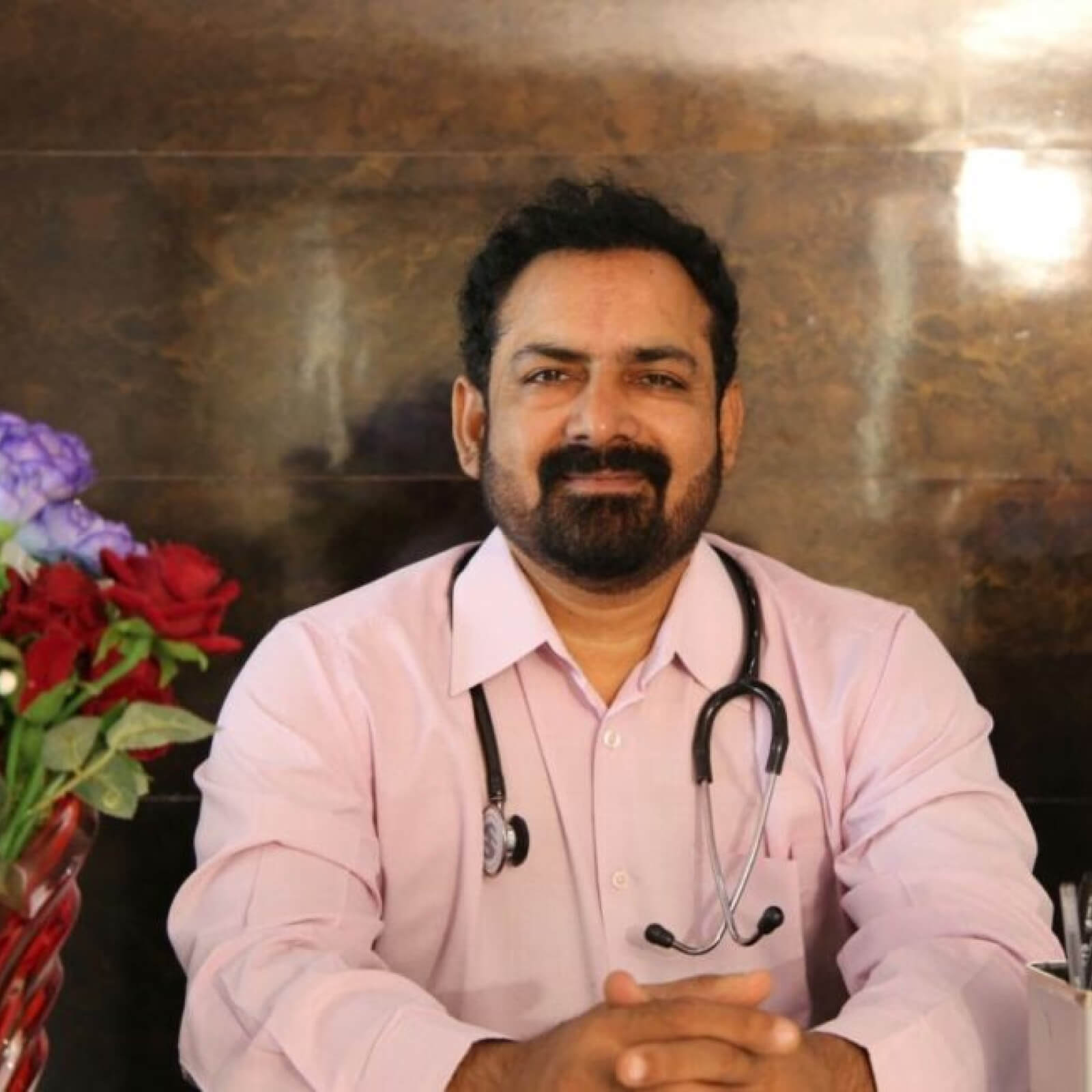 Dr. Vignesh Narayan R
